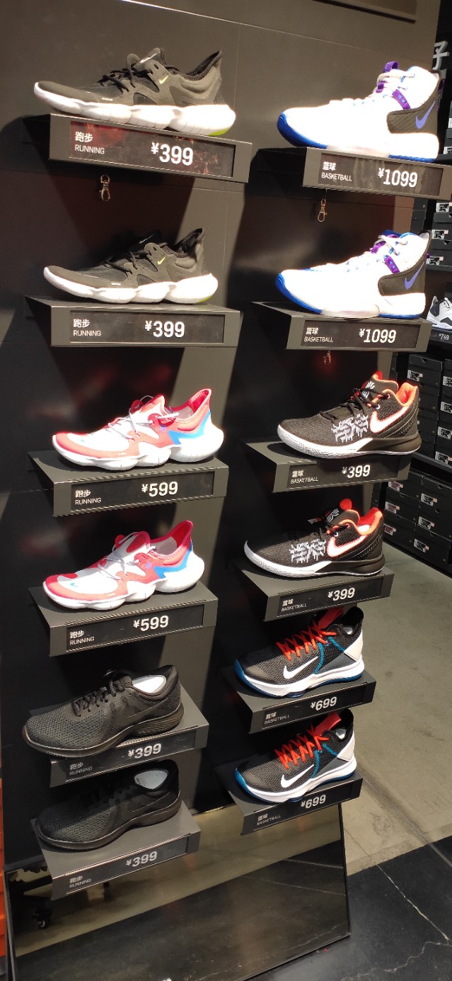 今天开始入住头条啦，小夏未来的日子带你开启奥莱折扣之旅。