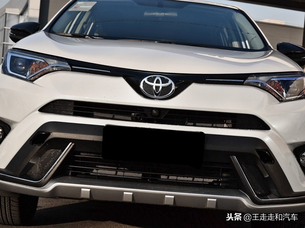 丰田RAV4荣放起步16万，都是皮实耐用，为什么就卖不过奇骏和CRV