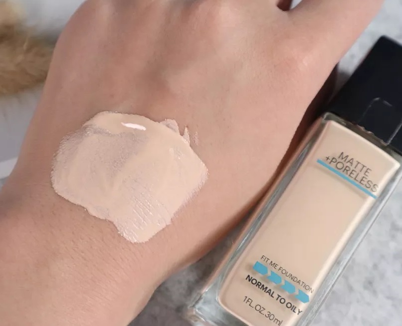 玫琳凯油性皮肤粉底液持久不脱妆,夏天容易流汗脱妆适合什么粉底液