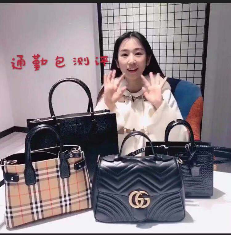 职场女性也能玩转时尚简约大气,职场女性实用穿搭