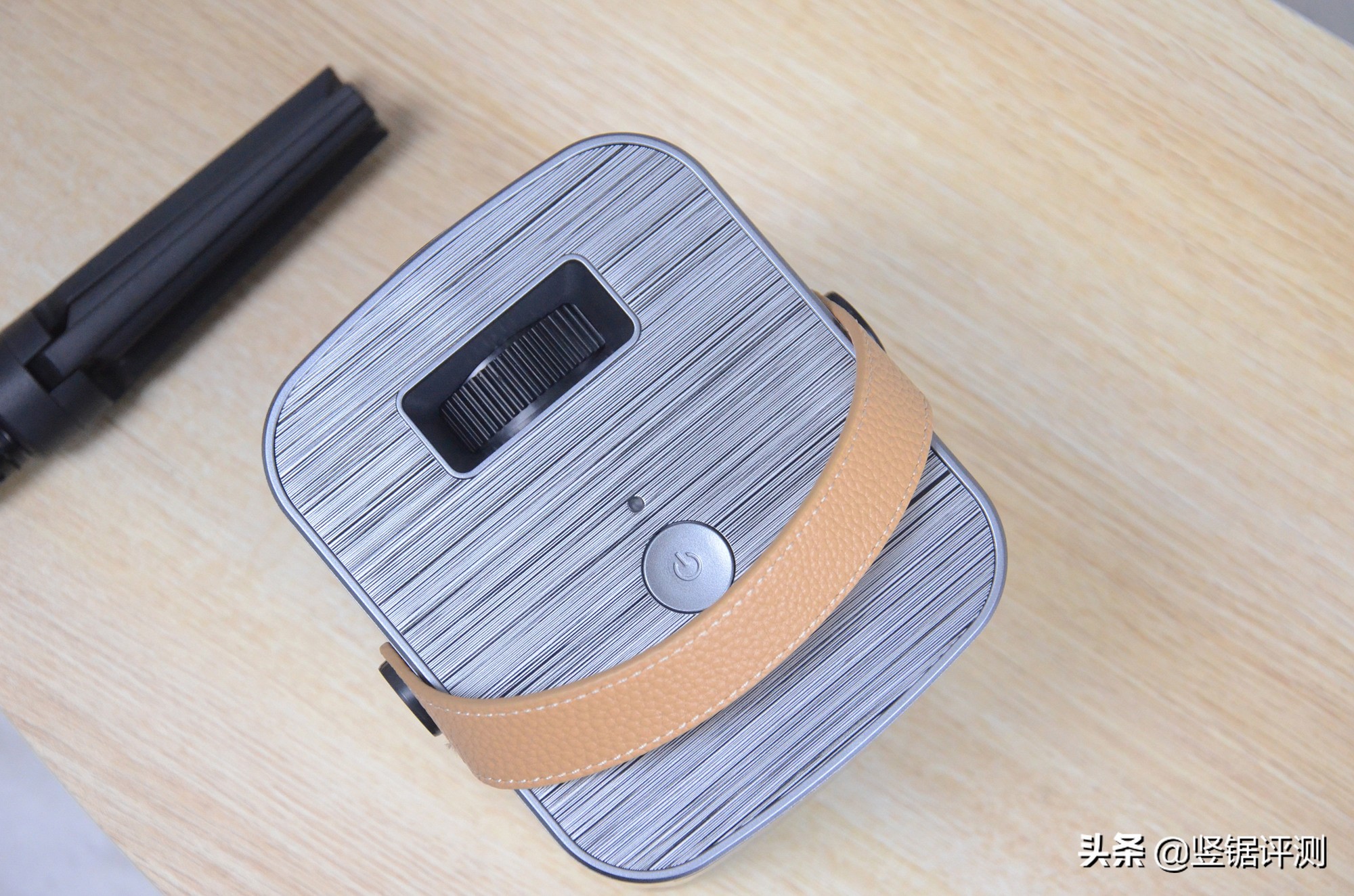 4000元价位最值得买的智能投影仪,投影仪千元机测评