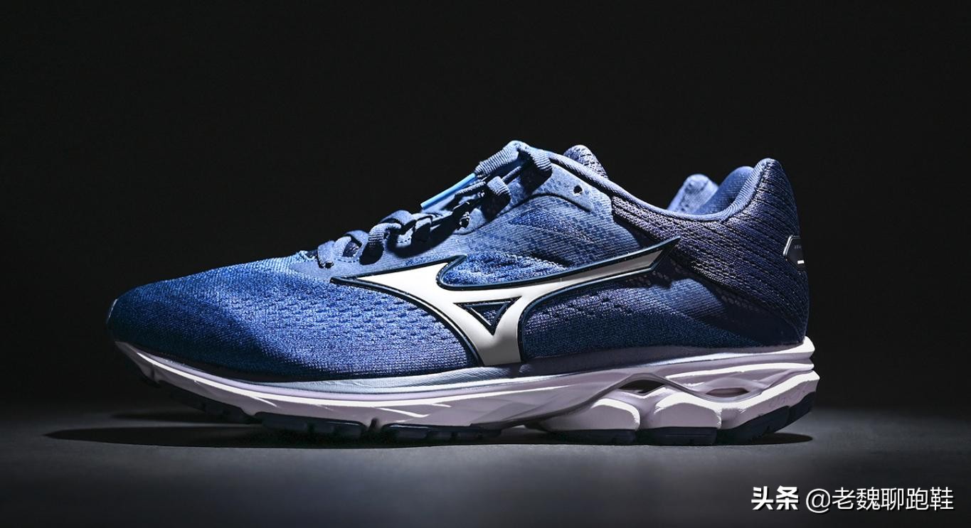 女生体操体测适合穿什么鞋,中考体测专用鞋选辛逸还是海尔斯