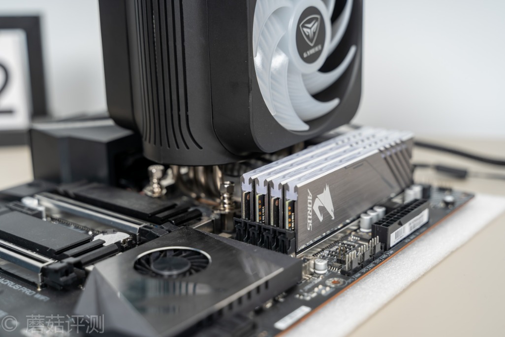 设计出色颜值高、超频三（PCCOOLER）东海逐鹿GI-D66A散热器评测