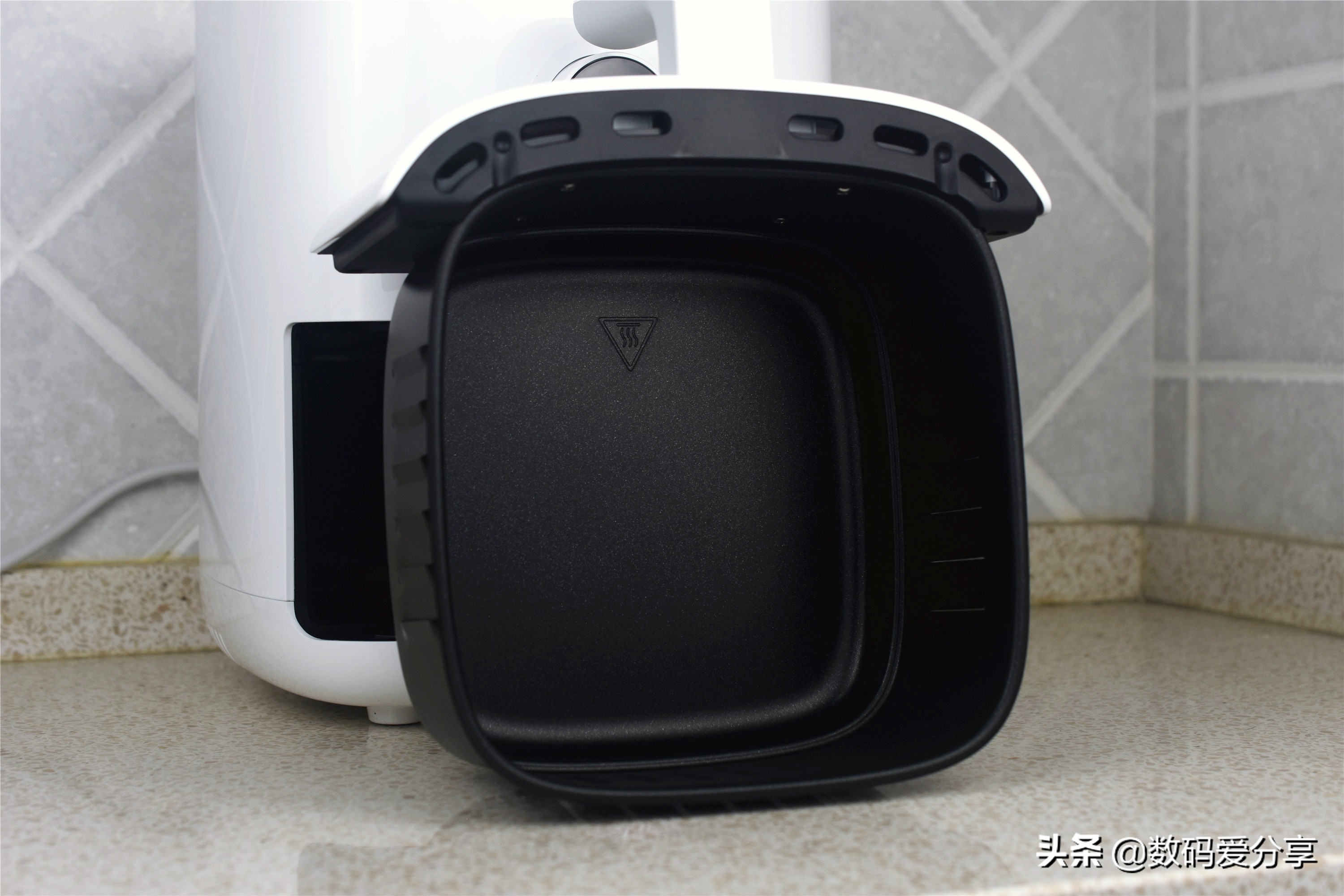 米家智能空气炸锅嫩烤版,米家智能空气炸锅3.5l手动操作