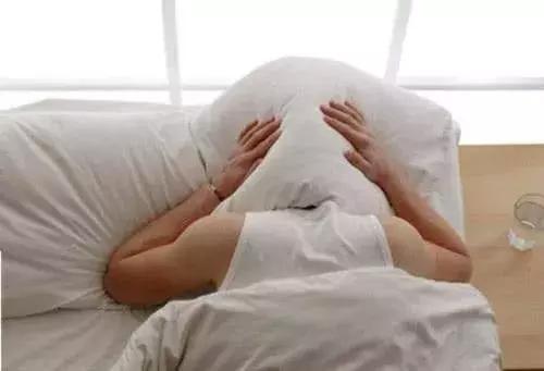 是不是只有女人会来月经,为什么只有女人才会来大姨妈