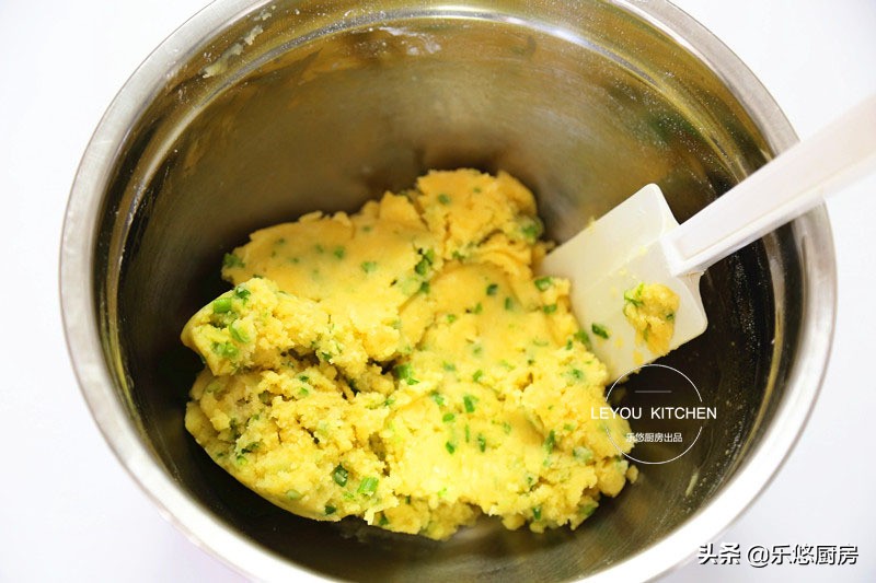 油酥烧饼别再买了,糖酥饼自己在家做酥脆好吃