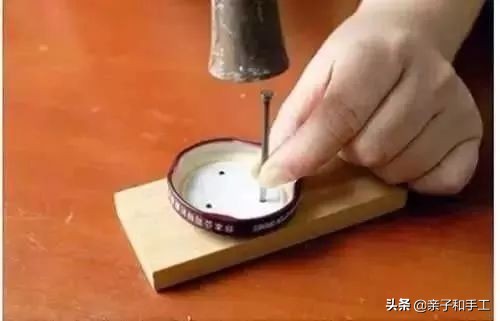 空瓶子当花瓶,空瓶子做花瓶的方法