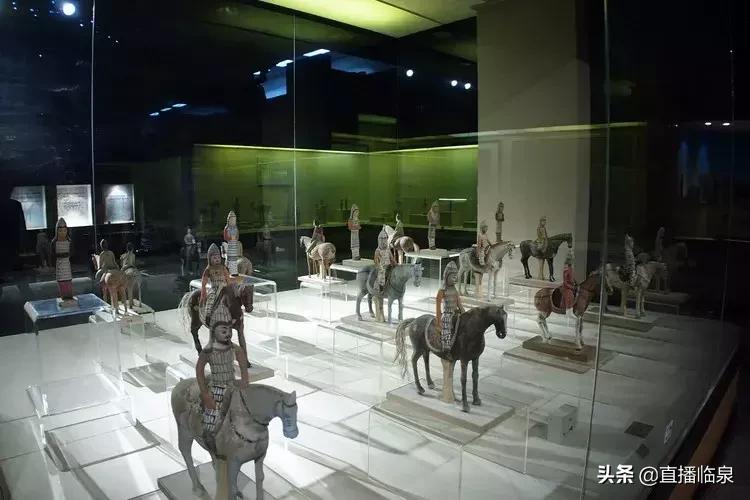 乌鲁木齐直达阜阳的火车,阜阳直达乌鲁木齐的火车