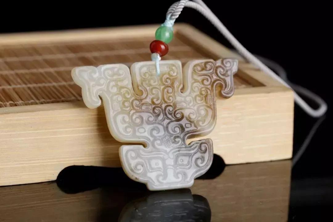 翡翠貔貅的寓意和佩戴技巧,翡翠玉貔貅知识