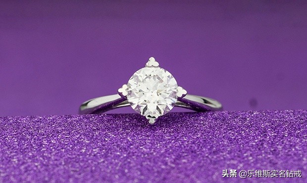 铂金婚戒如何挑选,铂金钻戒怎么选最好