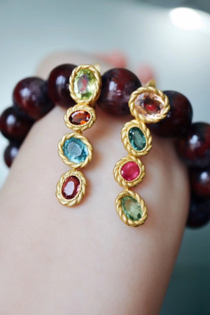 七夕节给女朋友送什么首饰好呢,七夕节礼物送什么首饰好