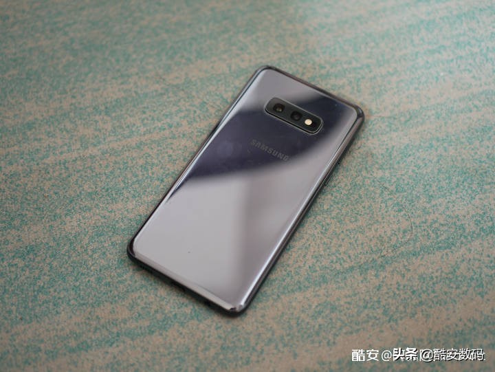 小而精视频,三星galaxys10e评测