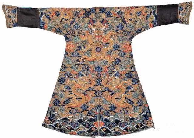 清朝皇帝有多奢侈，看了这些藏品才知道