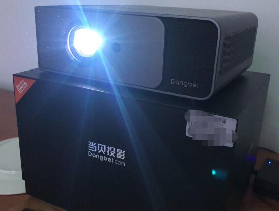 范志毅助力饿了么?打赢美团?因美团被众多体育人球迷网友卸载