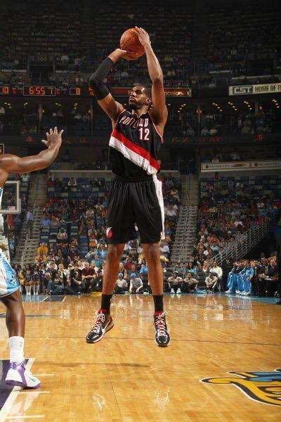 中距离，昂扬不灭——说说篮球场上最古典的*局破**艺术