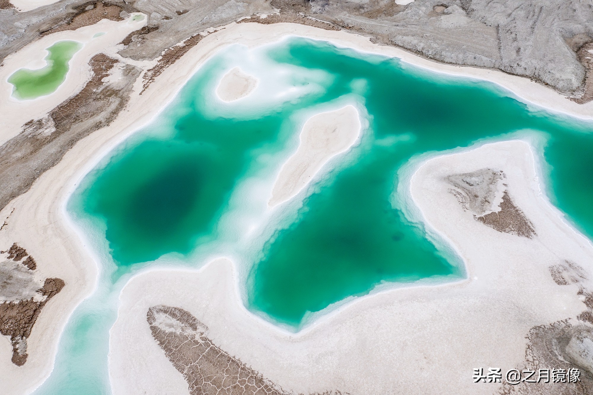 大柴达木湖和大柴旦翡翠湖,大柴旦翡翠湖在柴达木盆地