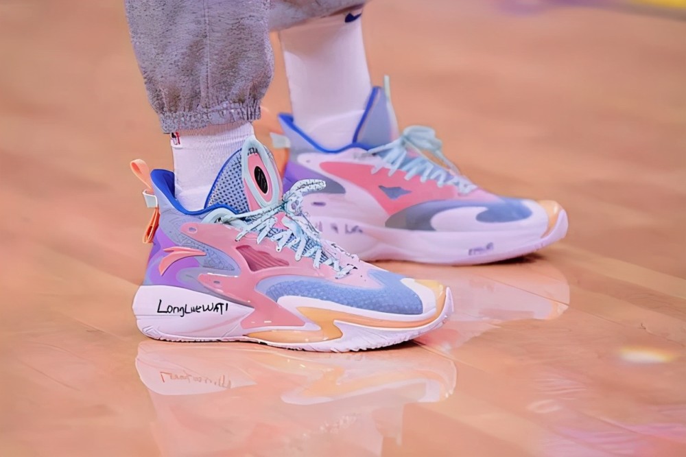 安踏海沃德七龙珠配色,海沃德3安踏