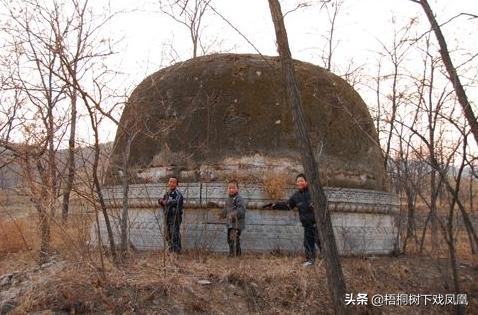 火化后再土葬要不要骨灰盒,火化后骨灰盒可以回乡土葬吗