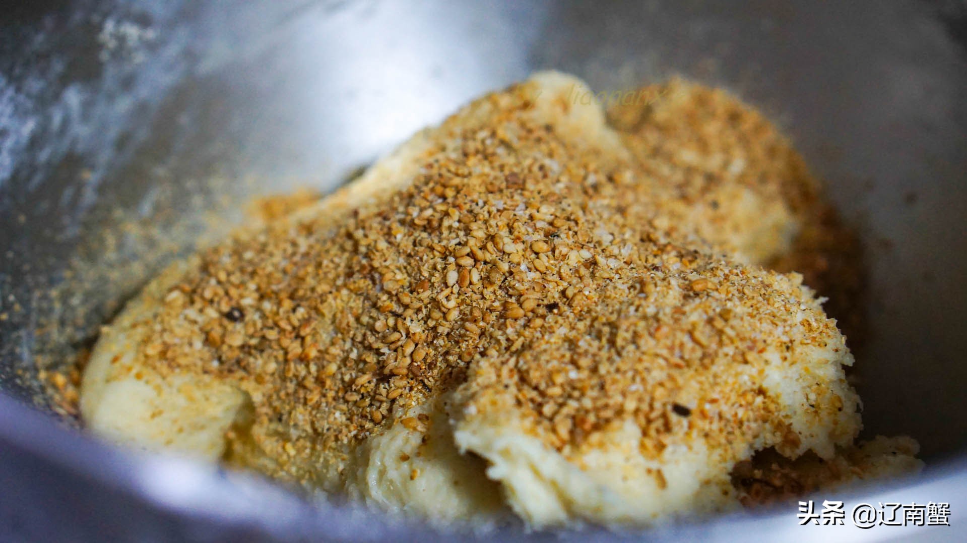 手把手教你怎么做面团,最简单的面团发酵