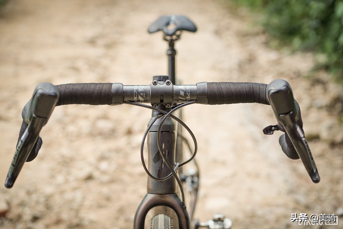 冒险砾石公路车评测,闪电公路车s-workssl7入门级