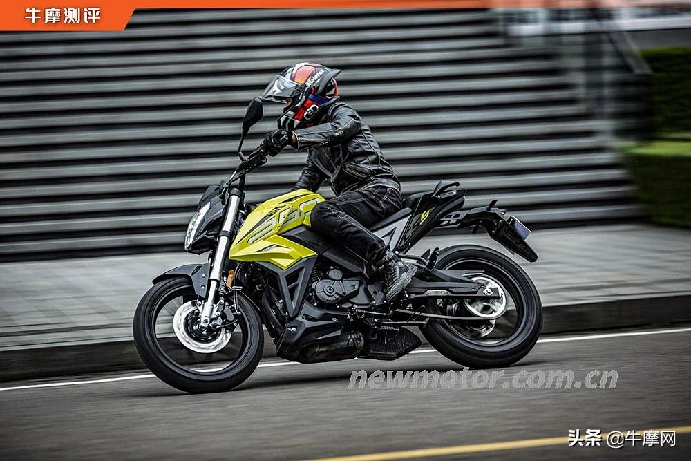 250r评测,潮流非凡城市潮物