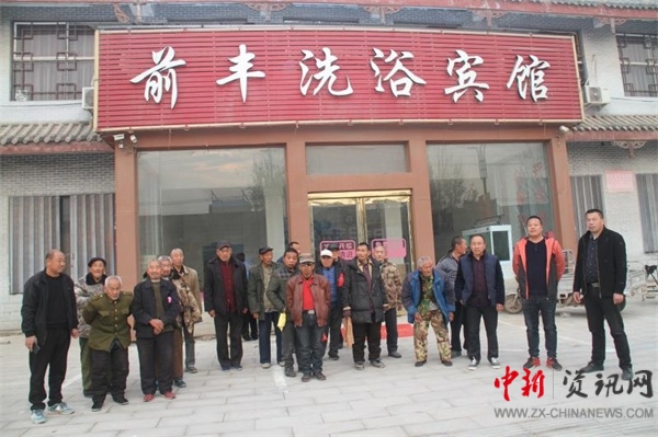 朱仙镇柏林家纺店慰问敬老院浓浓关怀温暖老人心