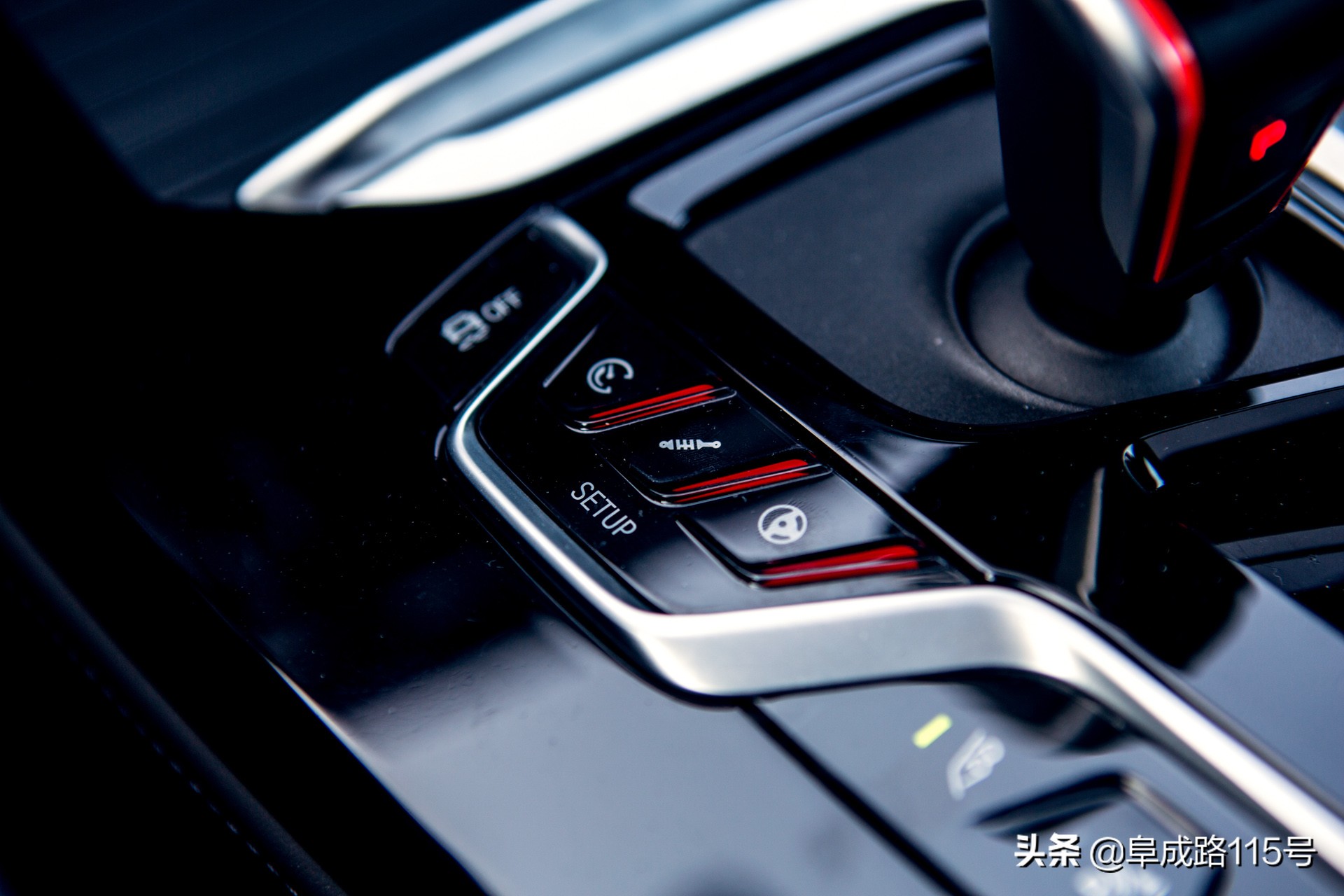 买发动机送车的是什么车,宝马x4m引擎