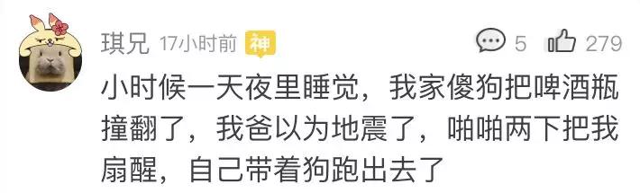 爸爸带娃搞笑名场面看一遍笑一遍,高龄宝爸用背带带娃的搞笑视频