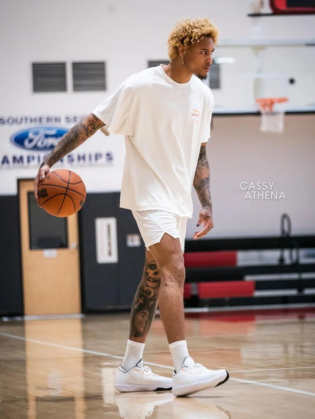 匡威全新实战篮球鞋,匡威新款篮球鞋什么时候发售