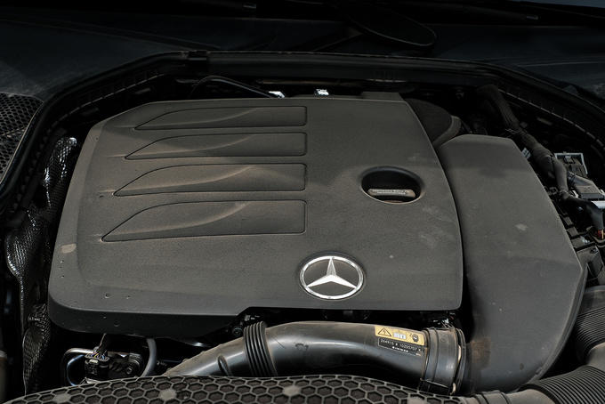 奔驰c级180落地多少钱,豪华奔驰180