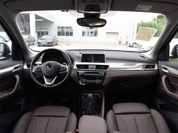 朋友说32万买了一辆宝马X1，喝多了才说出实情：当时买的就10万