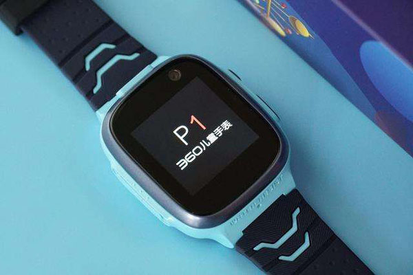 儿童小天才前后双摄z6电话手表,亦青藤和小天才是一样的吗