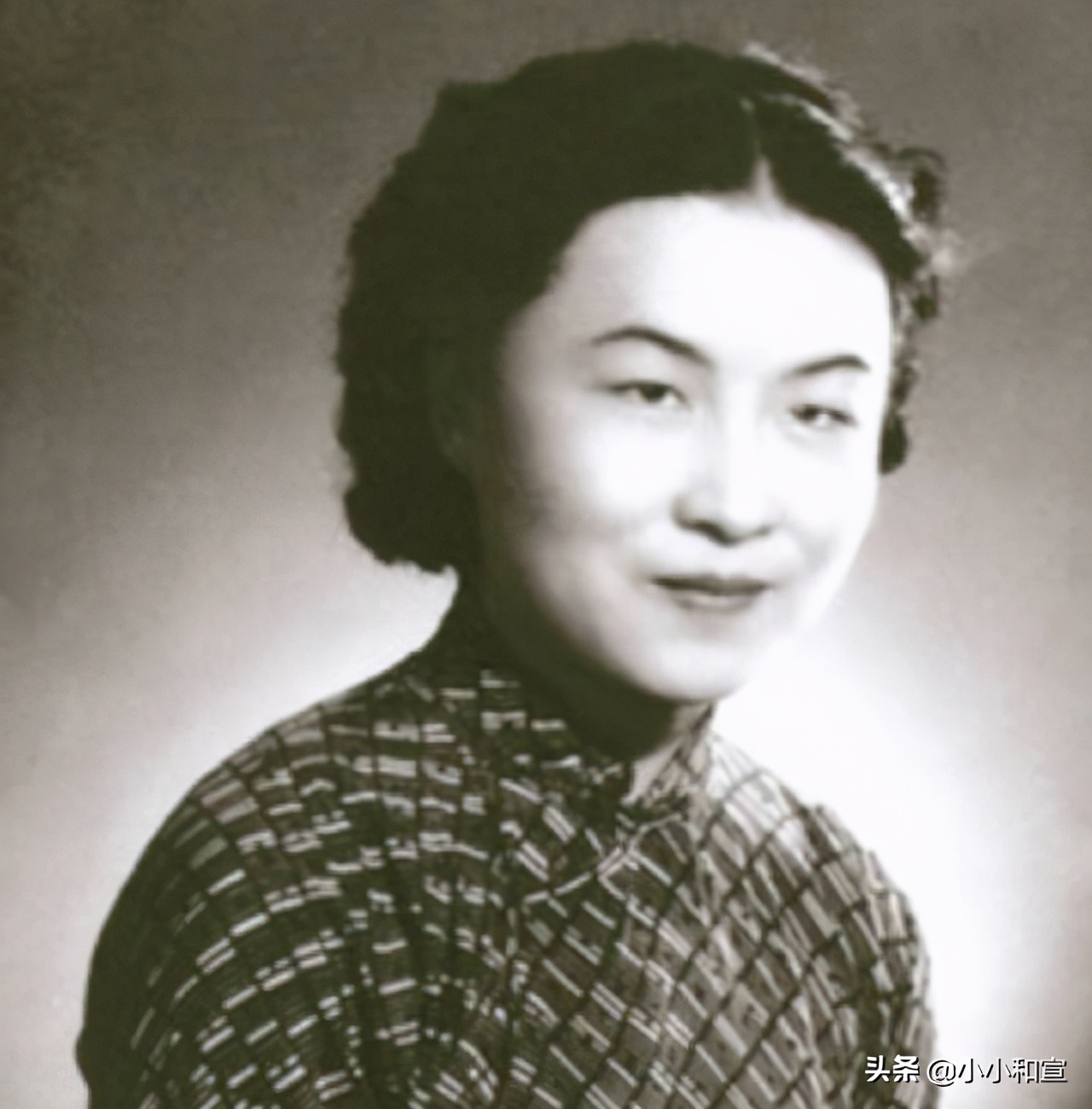 她是最贤的妻最才的女，她是不屑与人争、活得通透的百岁老人