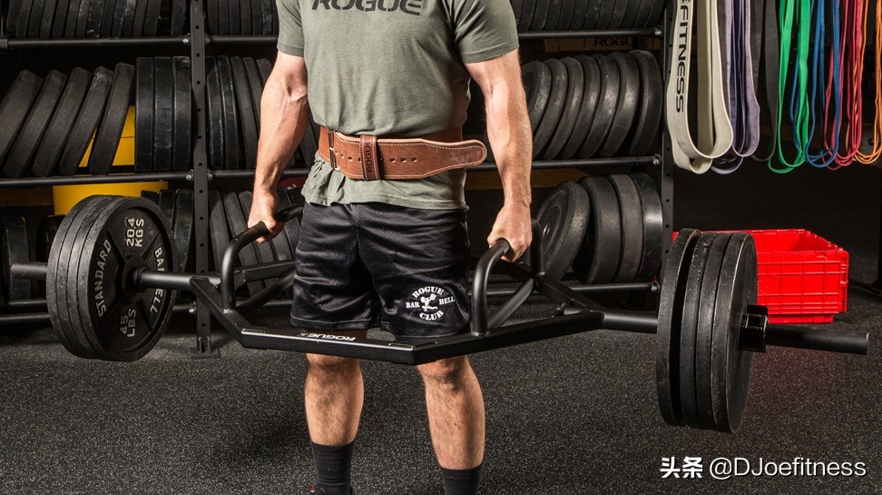 健身开始用器械练还是哑铃杠铃好,健身常见动作除了卧推还有哪种