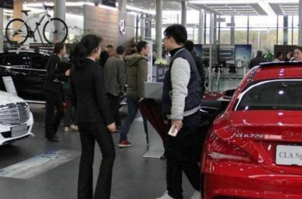 4s店为何不收利息也要你贷款买车,4s店贷款买车有先还利息的吗