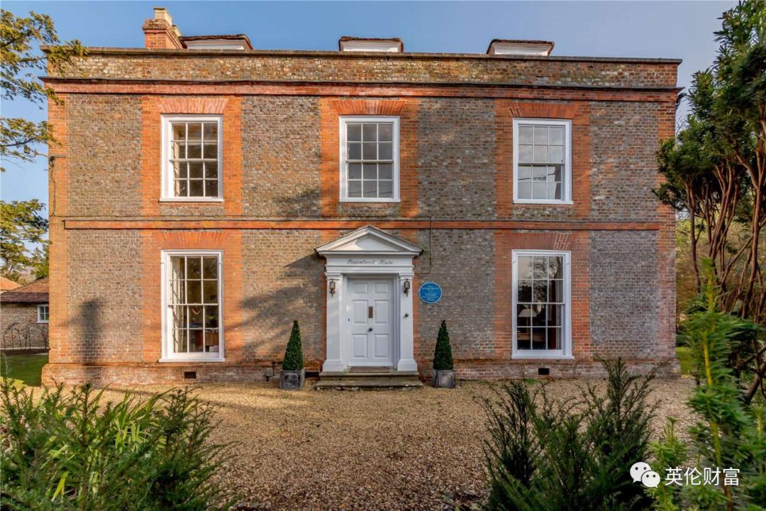英国名人故居，泰晤士河畔乡村别墅275万寻找新主人