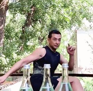 周杰伦挑战开瓶,周杰伦赵文卓同台