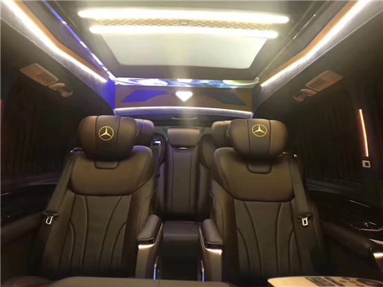 奔驰v260l七座商务车内饰,奔驰v260l长轴距豪华版空气悬挂