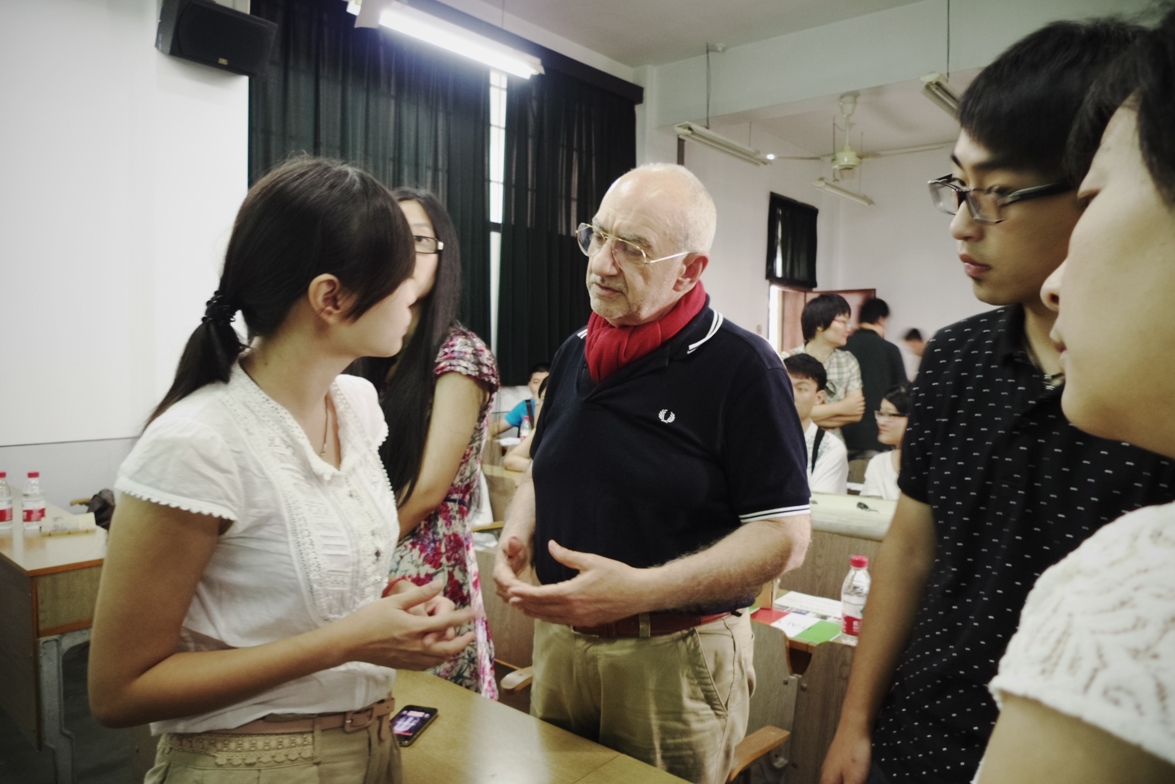 高中生去意大利留学一年费用,高中去意大利留学条件