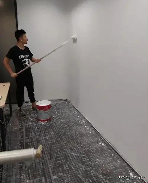 乳胶漆刷墙墙面会干裂吗,乳胶漆没干透就刷第2遍的后果