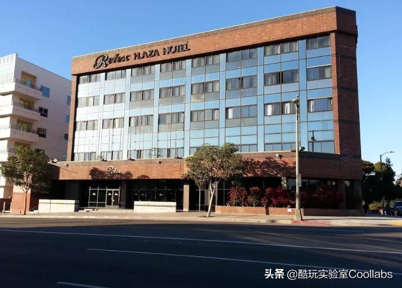 81岁河南首富，*养包***妇情**、暗通美国？