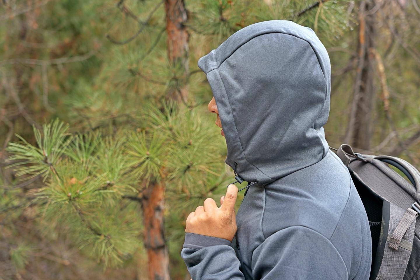 adidas连帽夹克男款白色,阿迪达斯terrex外套夹克