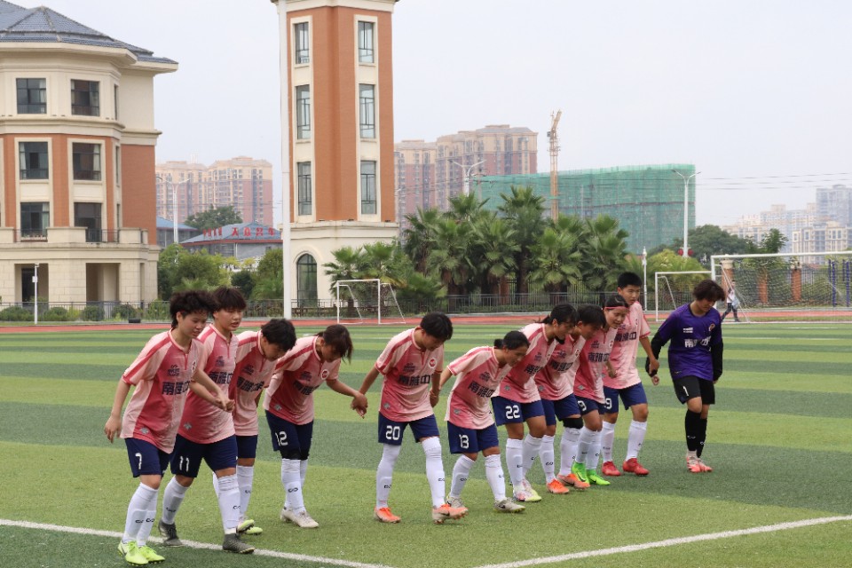 长沙南雅中学官网2015喜报,长沙南雅中学2021高考喜报