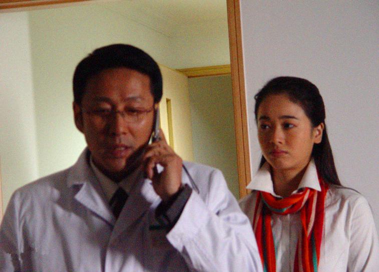 左小青演中国式离婚的电视剧,左小青和她背后的十个男人