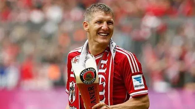 施魏因斯泰格重回拜仁,施魏因施泰格拜仁集锦