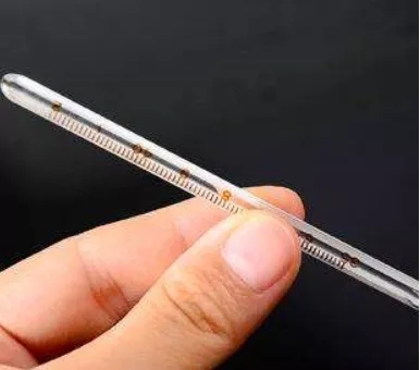 宝宝吃退烧药体温过低出汗怎么办,吃完退烧药后体温过低