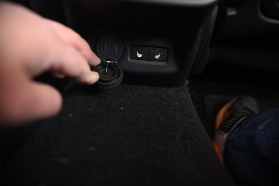 特斯拉新款model3与极星2,特斯拉新款model3和极星2