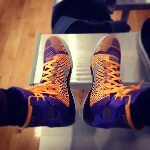 铭眼看手稿|UnderArmourEmbiid1