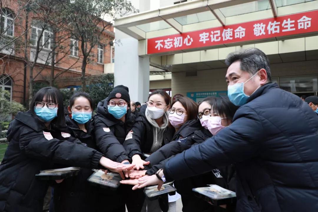 90分钟成军,为武汉结界!复旦华山214位“白衣将士”向武汉再出发!