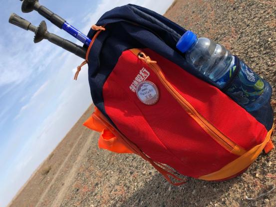 徒步必带的10件东西,10大徒步必备装备有哪些